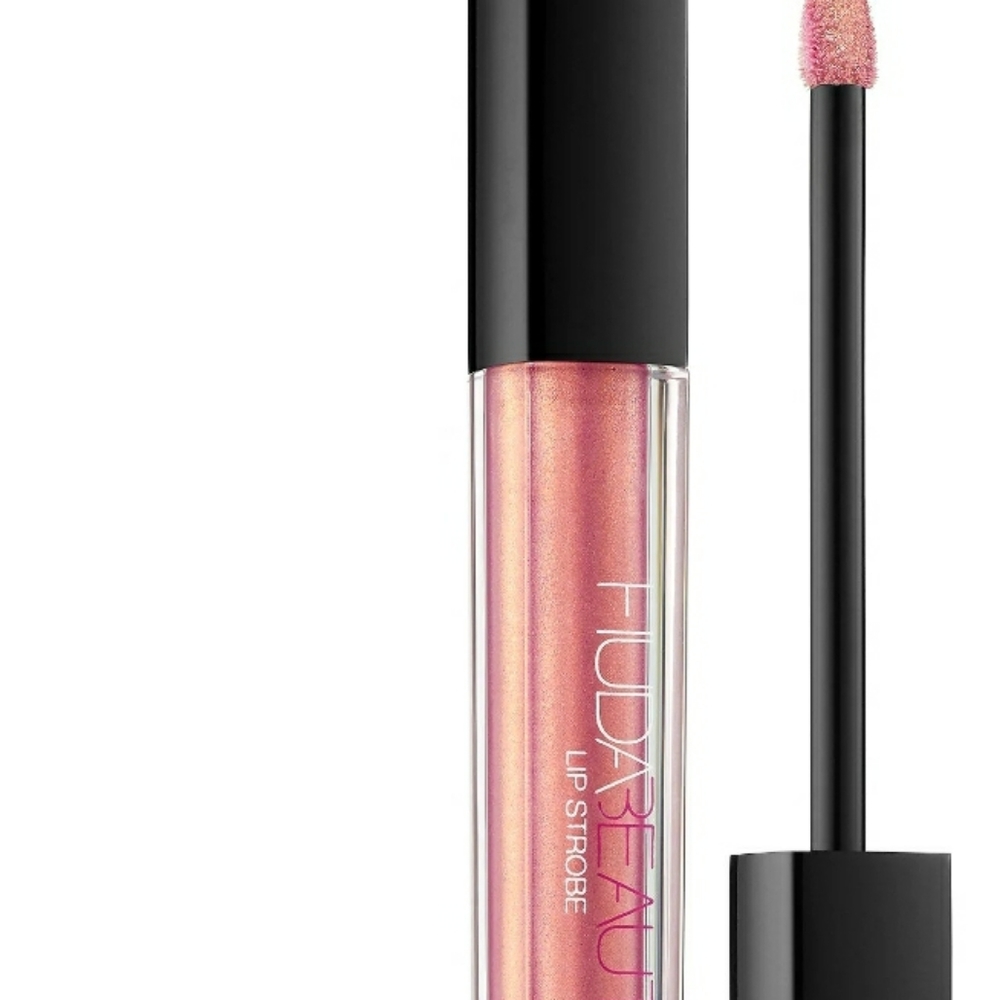 HUDA BEAUTY
Lip Strobe Metallic Gloss